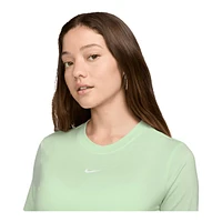 Nike Women's Essentials Slim Cropped LBR T Shirt