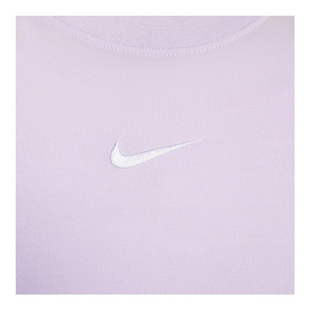 Nike Women's Essentials Slim Cropped LBR T Shirt