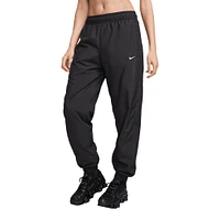 Nike Women's OTG UV Essentials Woven Mid-Rise Jogger Pants