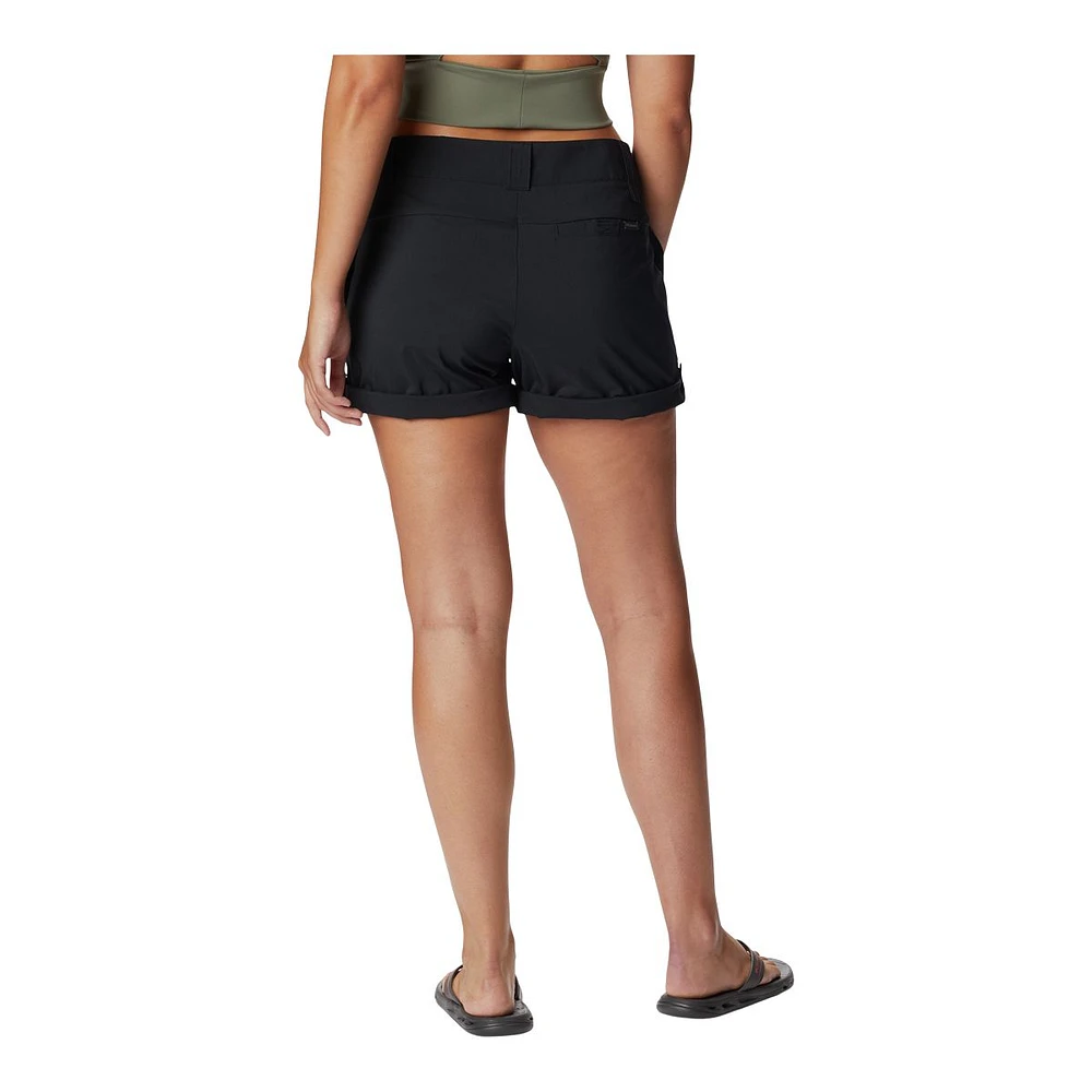 Columbia Women's Silver Ridge Utility Shorts