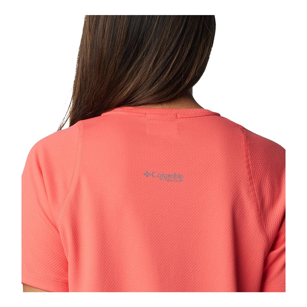 Columbia Women's Summit Valley™ UPF T Shirt