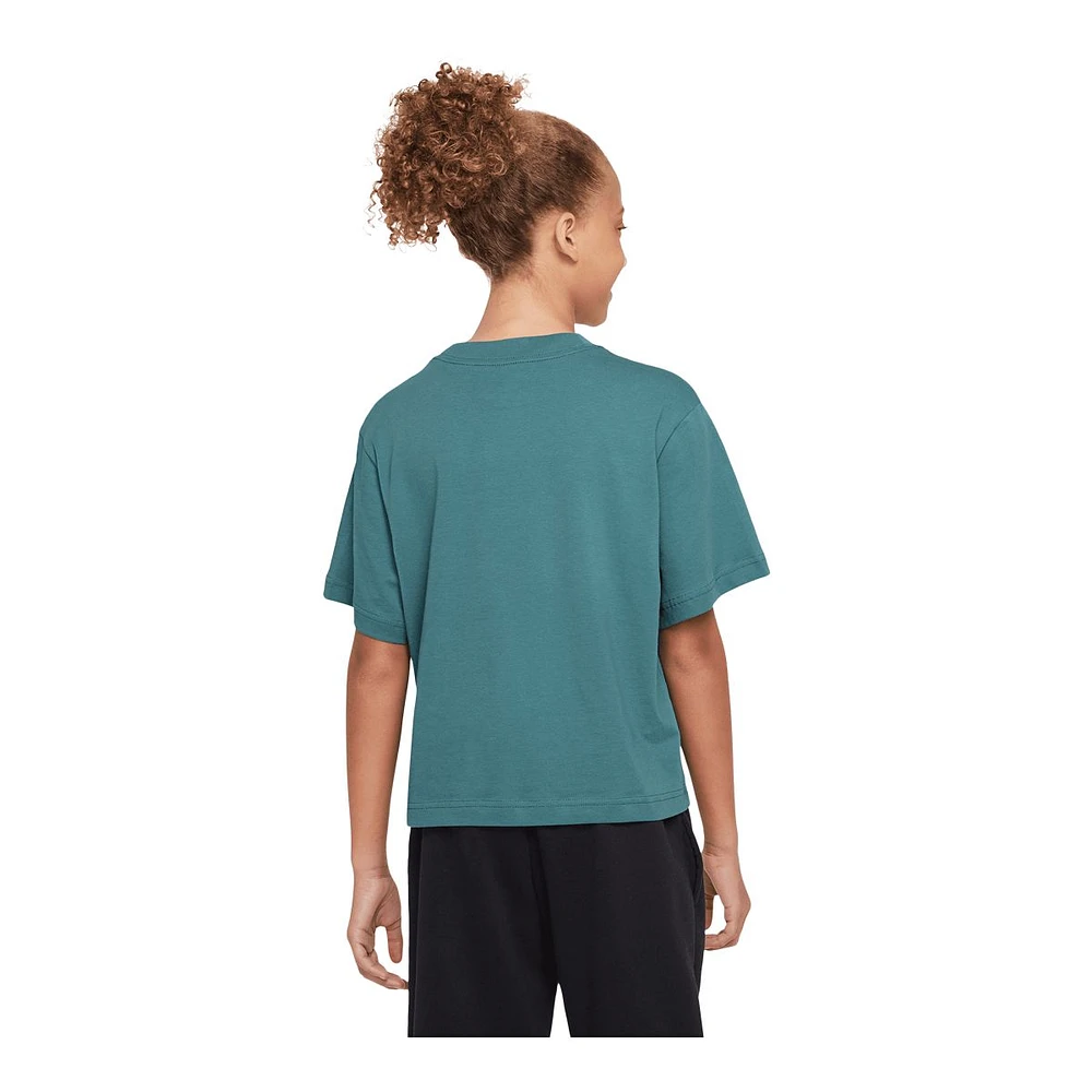 Nike Sportswear Girls' Essential Boxy T Shirt