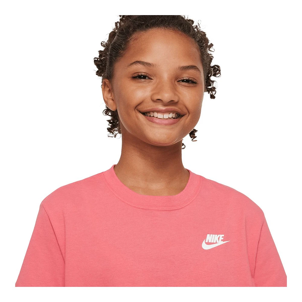 Nike Sportswear Girls' Club Boyfriend T Shirt