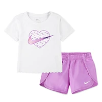 Nike Toddler Girls' Swoosh Motion Sprinter Set