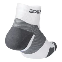 2XU Men's Vectr Quarter Crew Socks