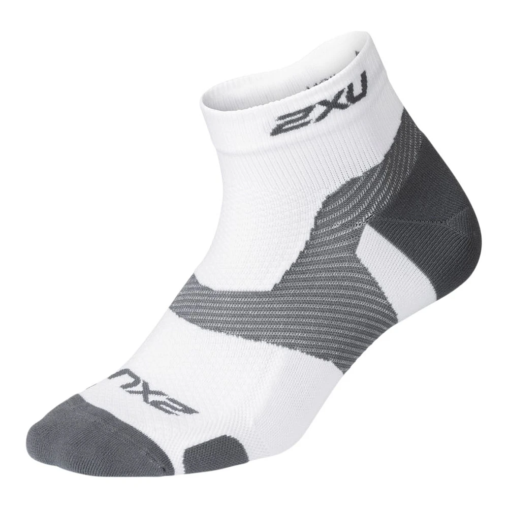 2XU Men's Vectr Quarter Crew Socks