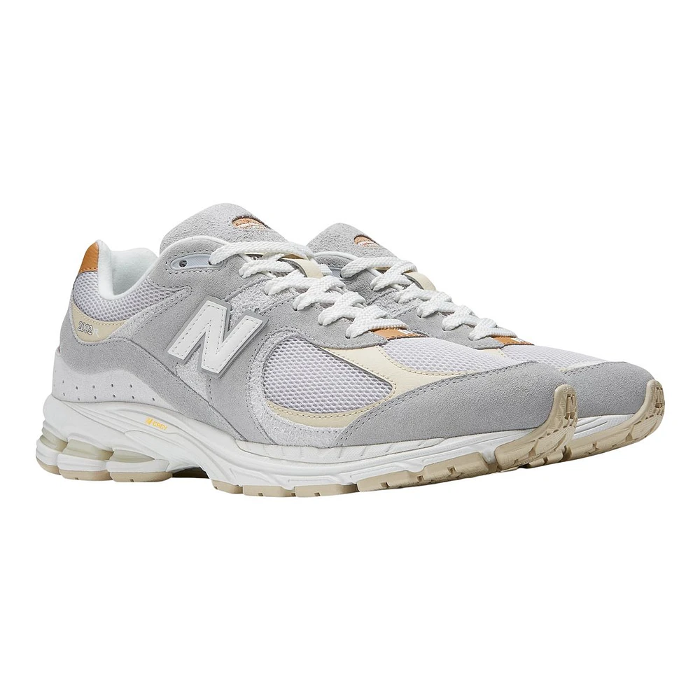 New Balance Men's M2002R Shoes