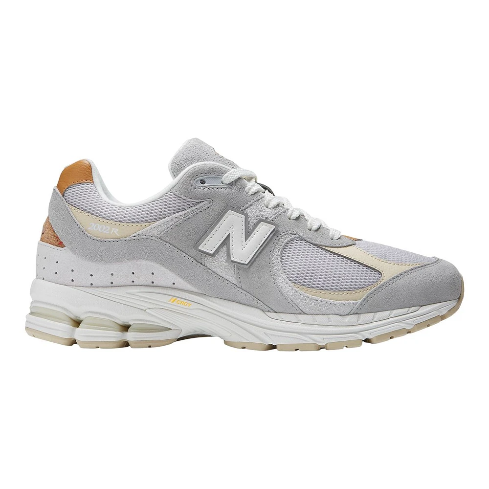 New Balance Men's M2002R Shoes