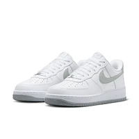 Nike Men's Air Force 1 '07 ESS Shoes