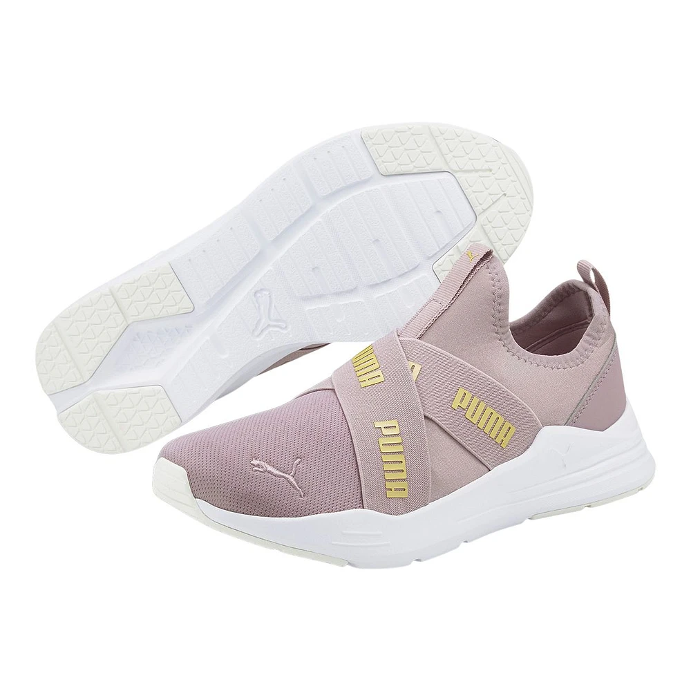 PUMA Women's Wired Run Slip On Shoes