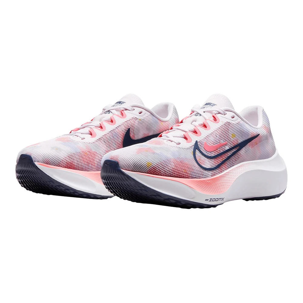 Nike Women's Zoom Fly 5 Running Shoes