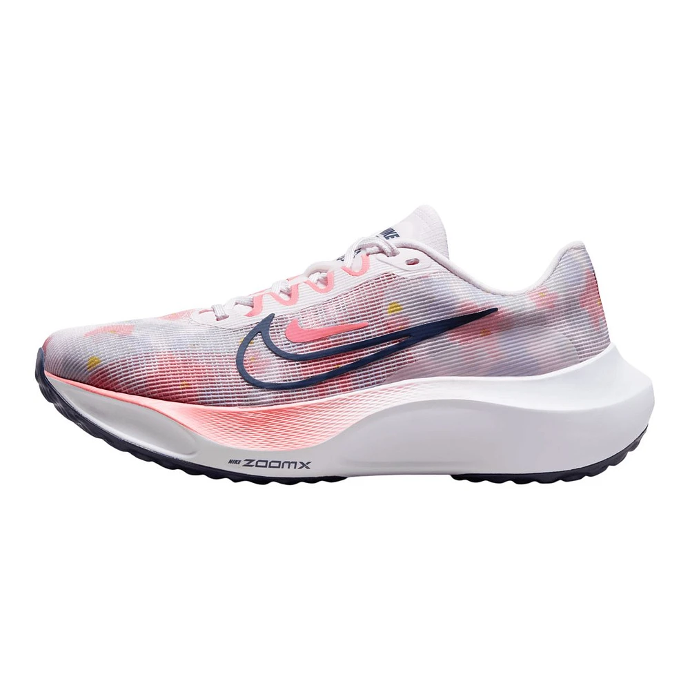 Nike Women's Zoom Fly 5 Running Shoes