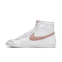 Nike Women's Blazer Mid ’77 Shoes