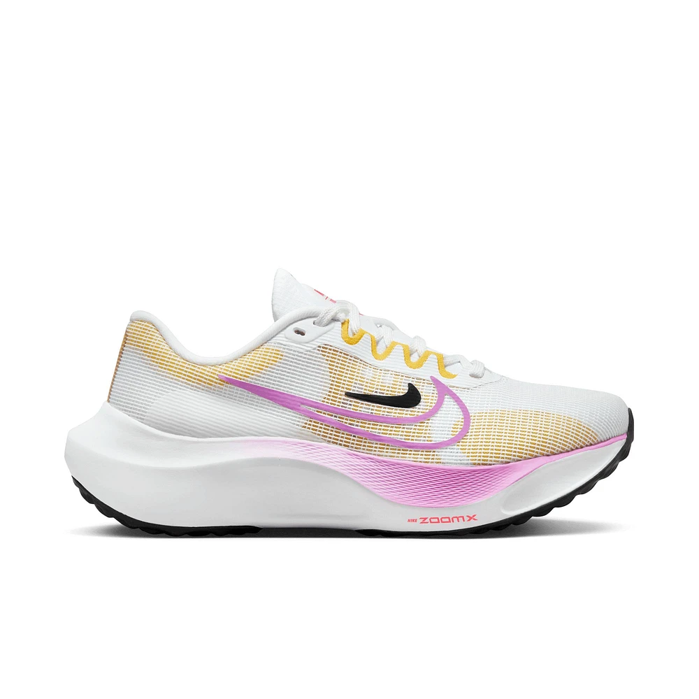 Nike Women's Zoom Fly 5 Running Shoes