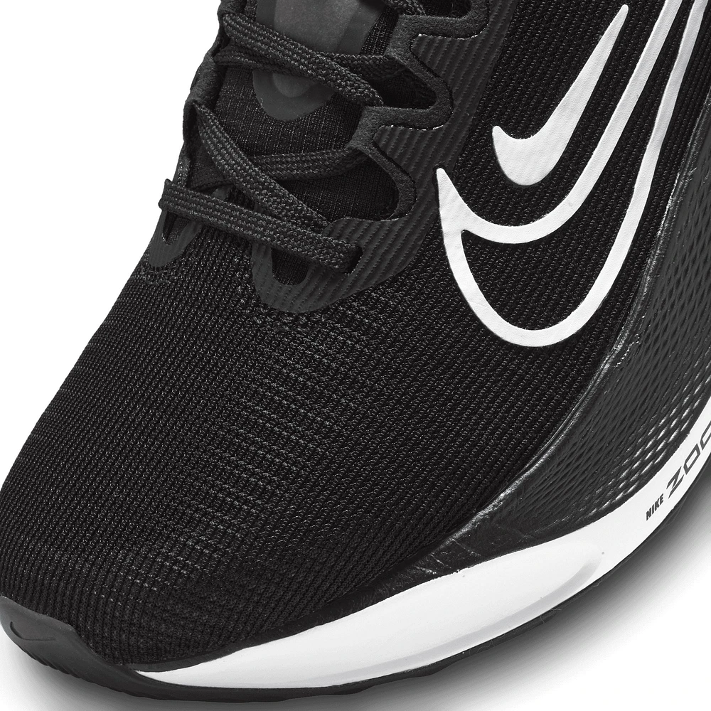 Nike Women's Zoom Fly 5 Running Shoes