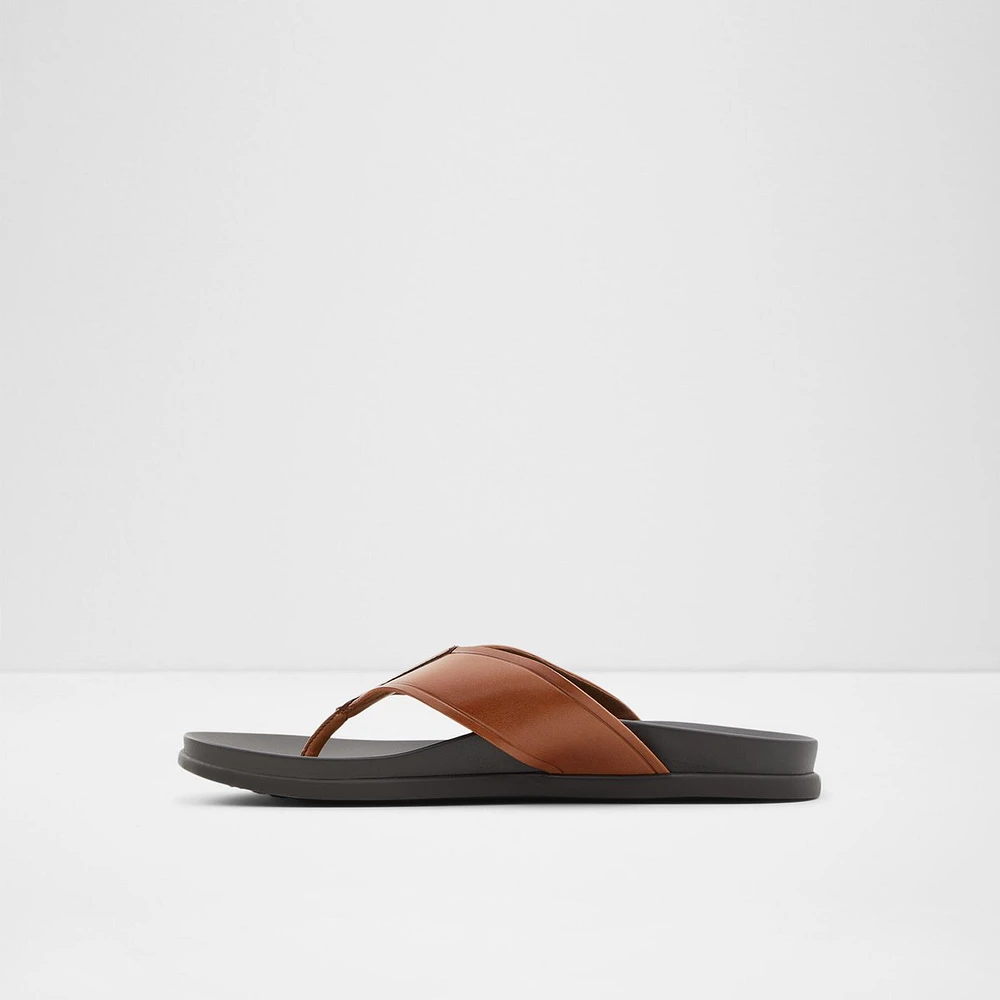 Afuthien Cognac Hommes Sandale tong | ALDO Canada