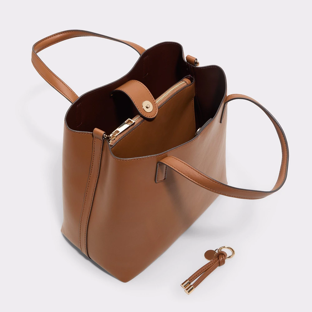 Carafeex Tan Femmes Sacs fourre-tout | ALDO Canada