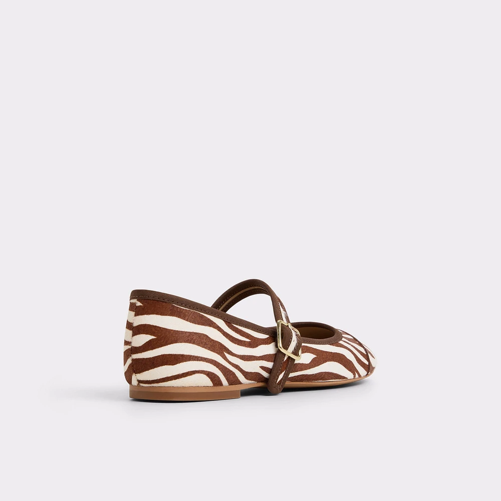 Caylyn White/Black Women's Flats | ALDO Canada