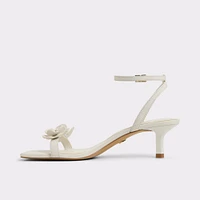 Daisyrose White/Bone Women's Strappy sandals | ALDO Canada