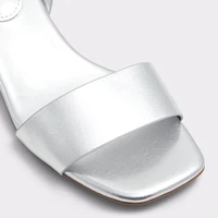 Dorenna Silver Women's Strappy sandals | ALDO Canada