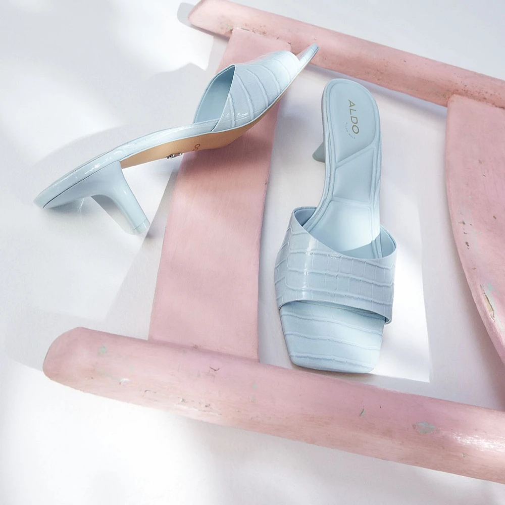 Enchanting Bleu Pastel Femmes Mules a talons | ALDO Canada