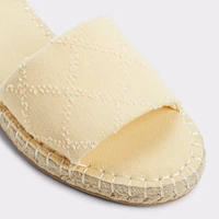Erireni Dark Yellow Women's Flat Sandals | ALDO Canada