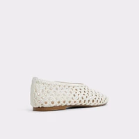 Joselia White Women's Flats | ALDO Canada