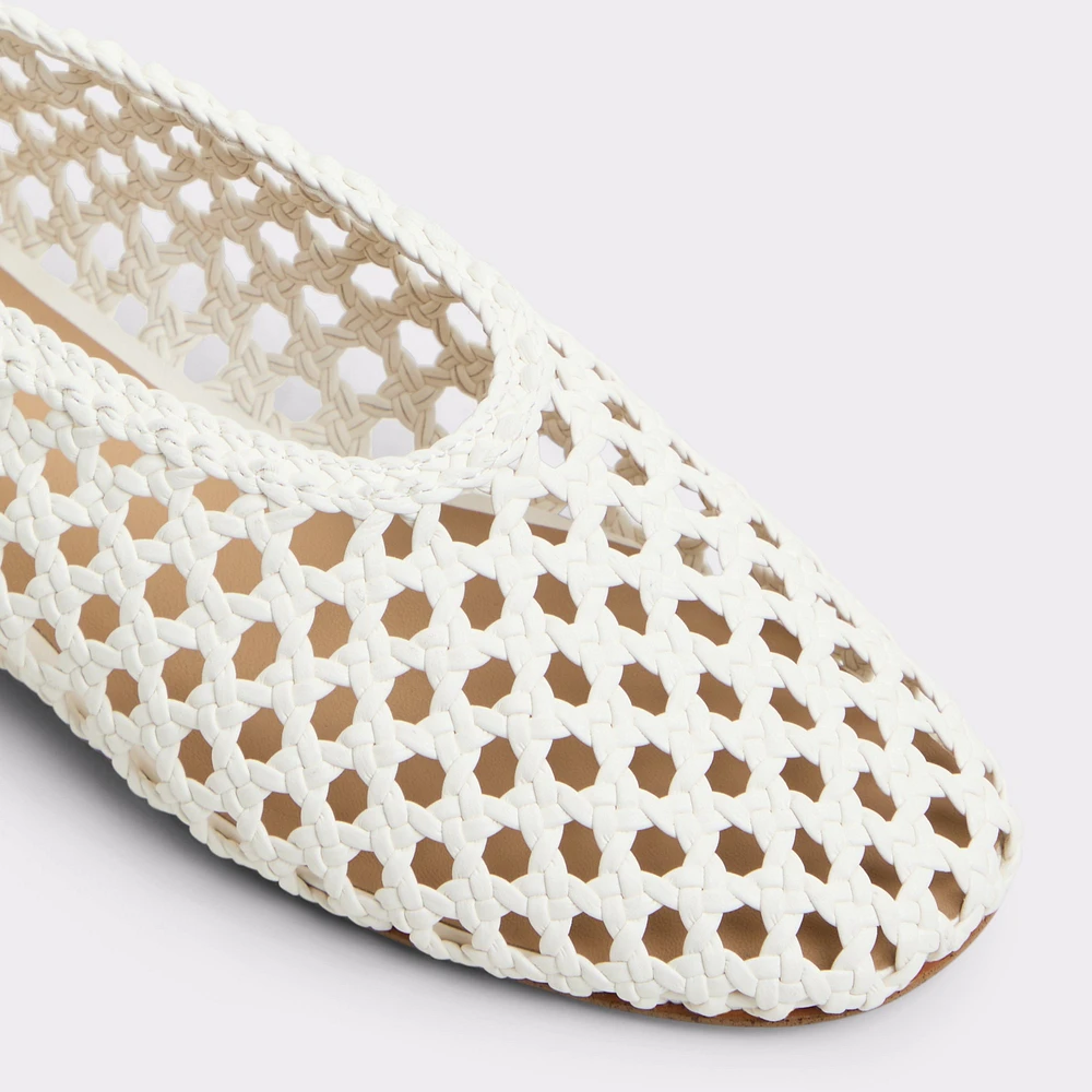 Joselia White Women's Flats | ALDO Canada