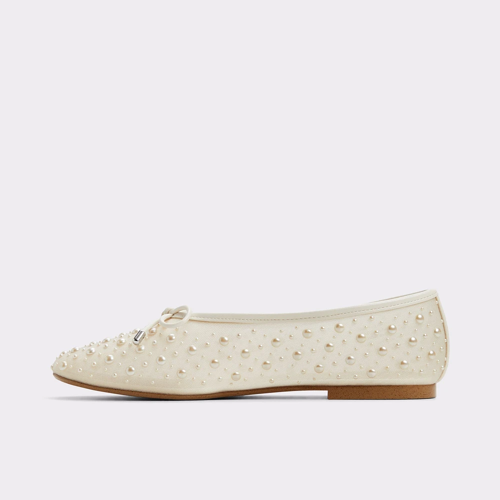 Joselie White/Bone Women's Flats | ALDO Canada