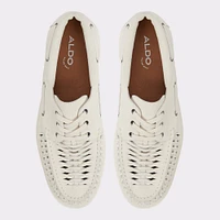 Mikal Ivory Men's Boat Shoes | ALDO Canada