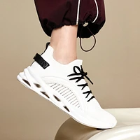 Motionxx Blanc/Noir Femmes Sneakers athlétiques | ALDO Canada