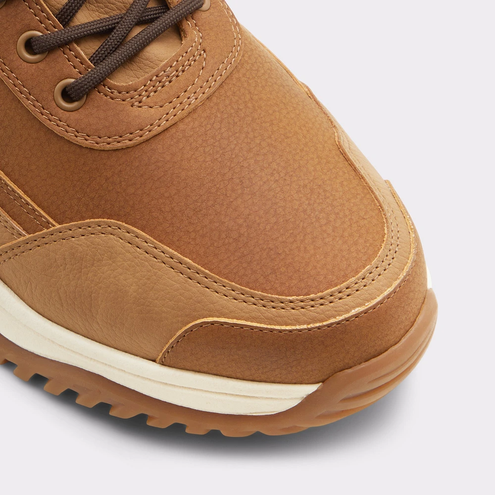 Mountrock Cognac Hommes Bottes décontractées | ALDO Canada