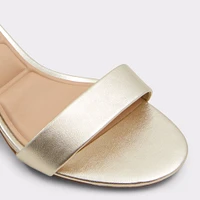 Pristine Champagne Women's Strappy sandals | ALDO Canada