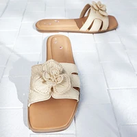 Seaflower Light Beige Women's Travel essentials | ALDO Canada