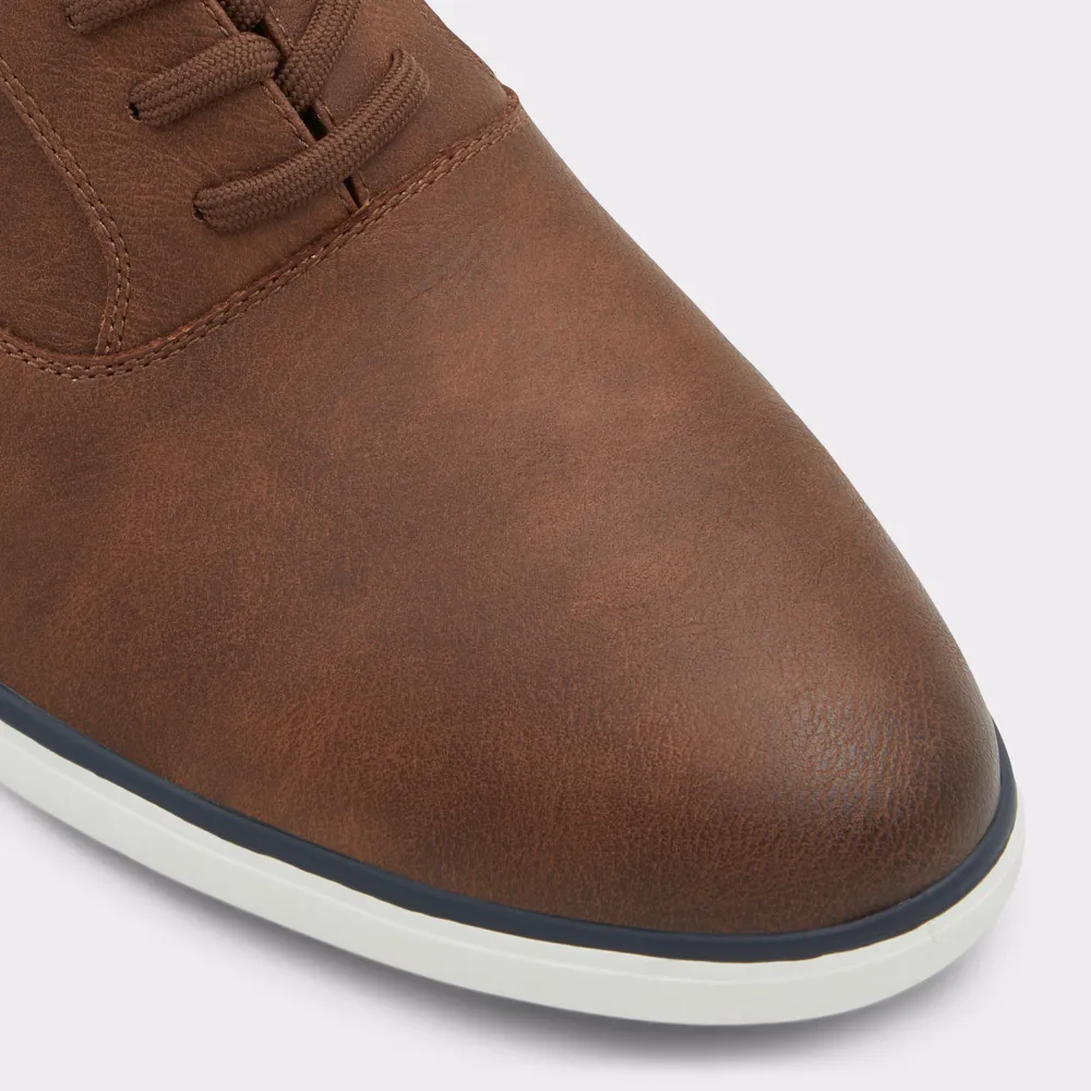 Seymour Marron Clair Hommes Chaussures décontractées | ALDO Canada