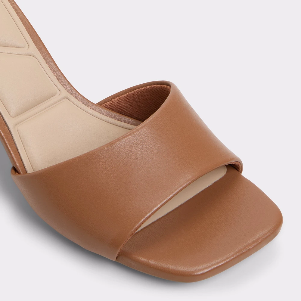 Tisha Tan Femmes Talons blocs | ALDO Canada