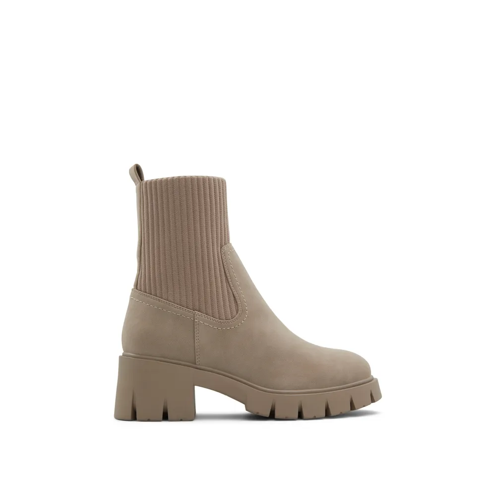 Ashanti Mid-calf chunky chelsea boots