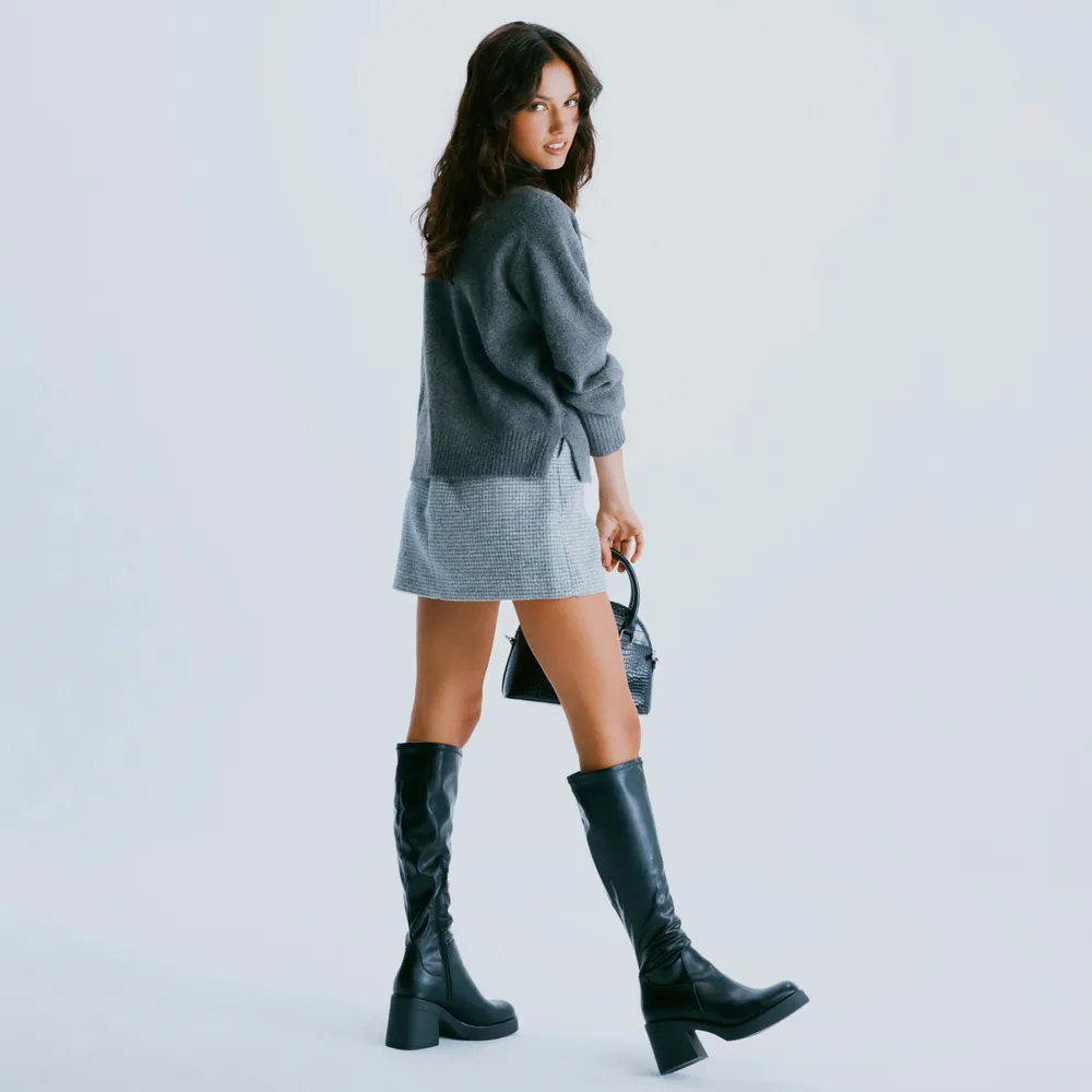 What is this product called on her boot? Is it just a high knee