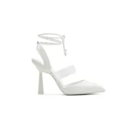 Judee White Women's Pumps | Call It Spring Canada