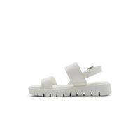 Nevra Chunky sandals