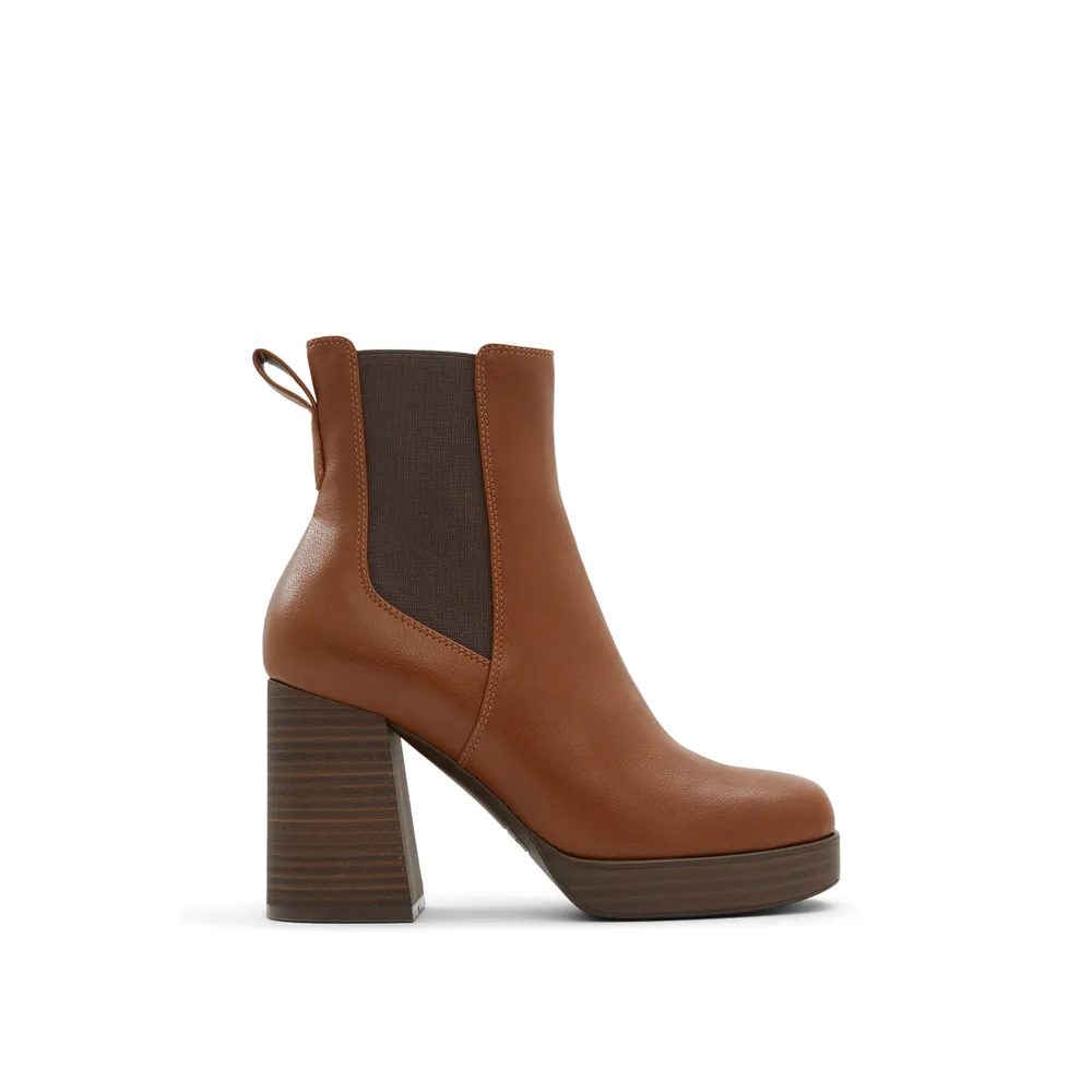 Tate Heeled chelsea booties