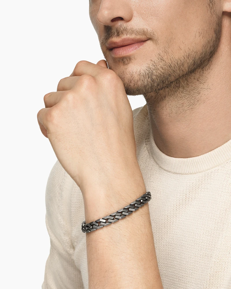 Curb Chain Angular Link Bracelet in Titanium