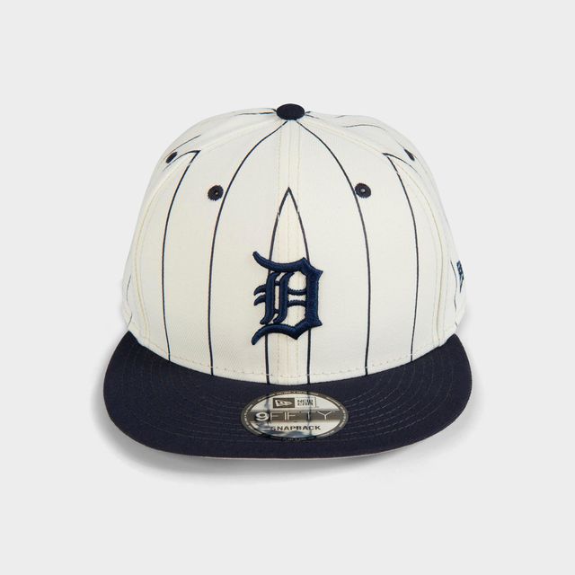 Detroit Tigers New Era Vintage Pinstripe 9Fifty Snapback Hat - Navy