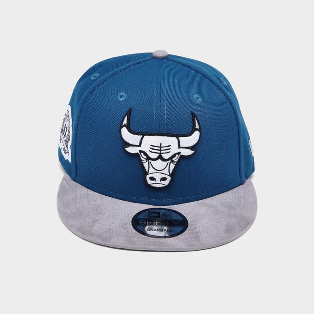 Mitchell & Ness Chicago Bulls Championship Snapback Hat – DTLR