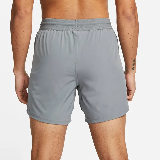 Xersion 7 Inch 4 Way Stretch Mens Moisture Wicking Workout Shorts