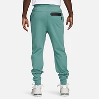 Men's Nike Sportswear Tech Knit Lightweight Jogger Pants