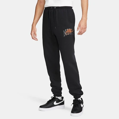 Men's Nike Club Fleece Arched Varsity Graphic Cuffed Sweatpants