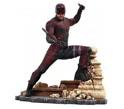 Diamond Select Toys Marvel Gallery Disney Plus Daredevil 9-in PVC Statue