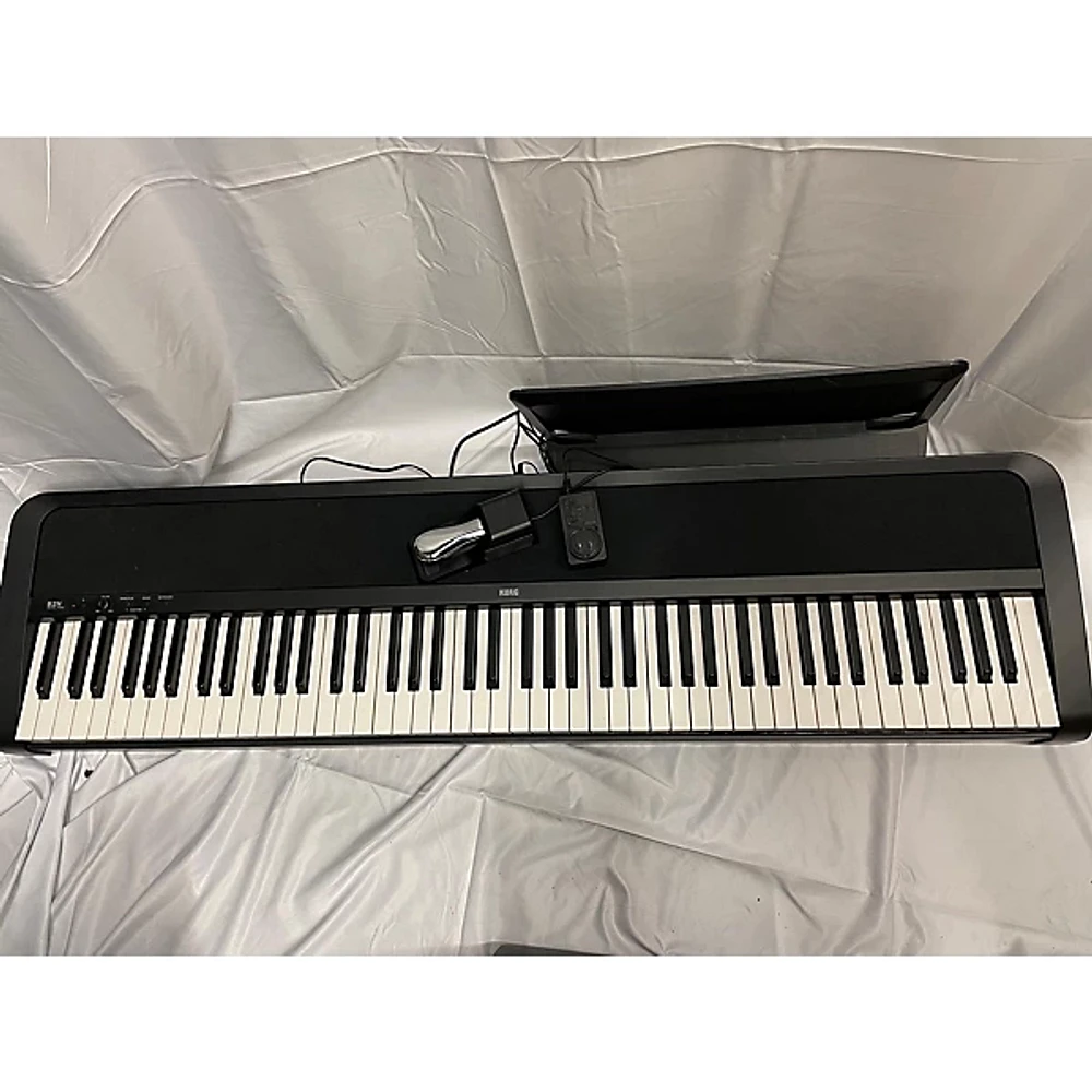 Used KORG B2N Digital Piano