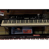 Used Hammond Sk Pro 73 Keyboard Workstation